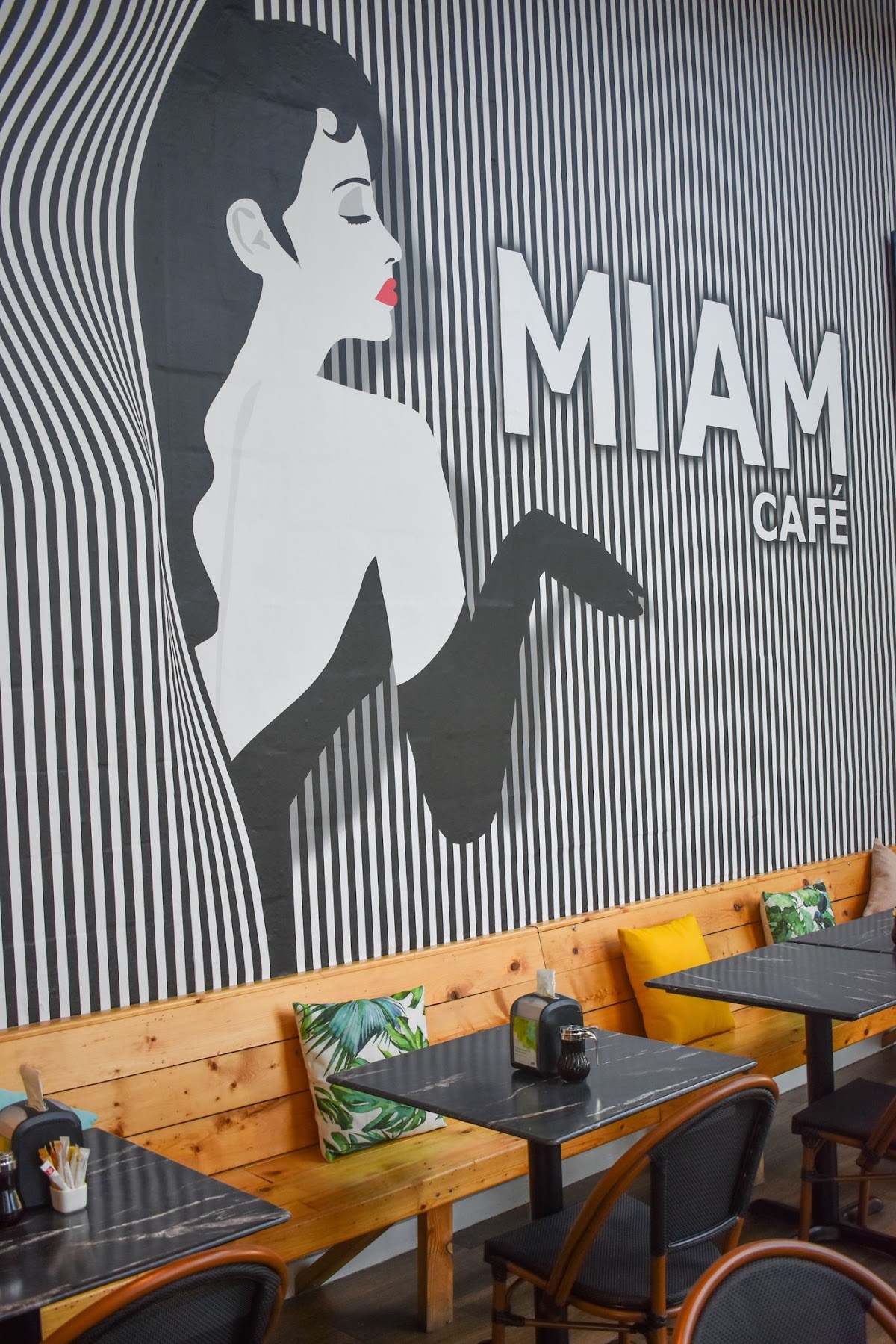 MIAM CAFE - BISCAYNE