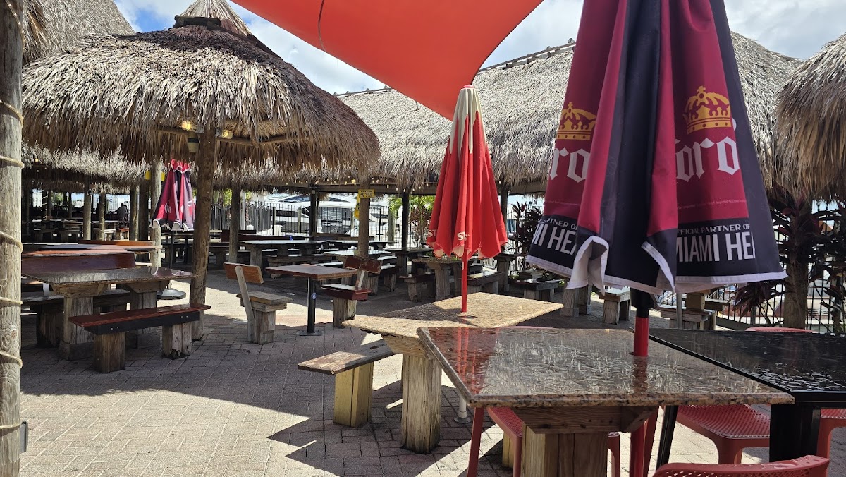 Monty's Raw Bar