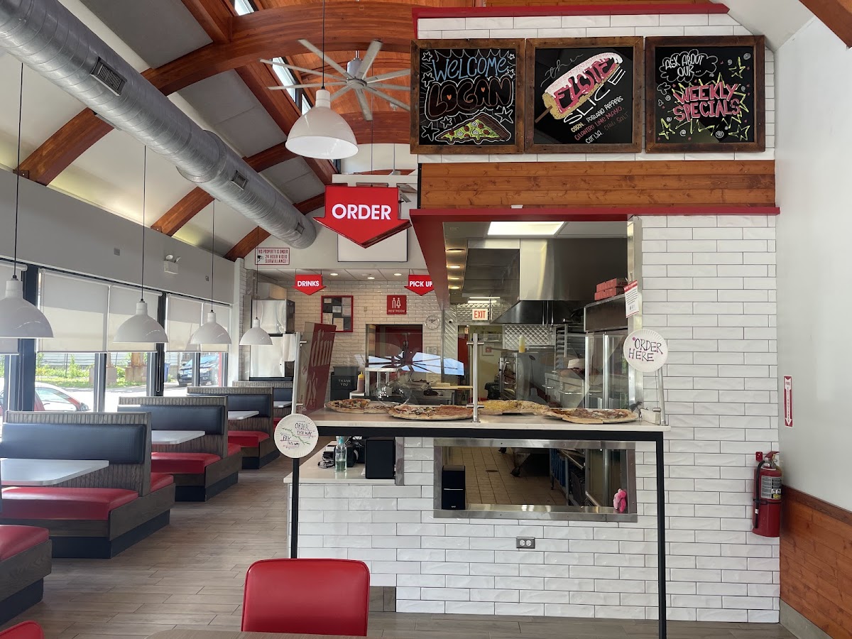 Dimo's Pizza Logan Square