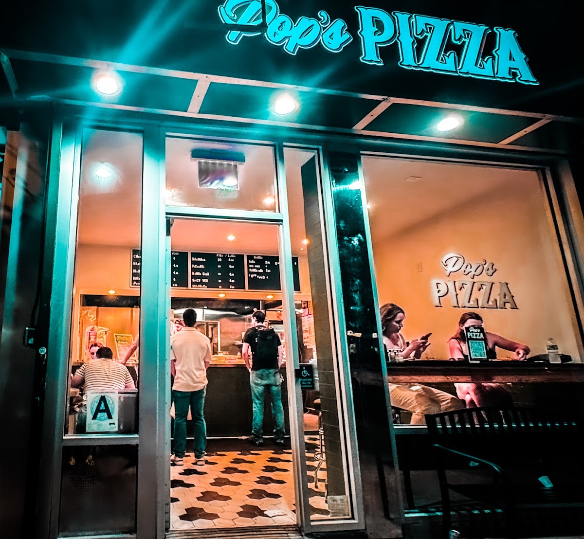 Pop’s Pizza of East Village