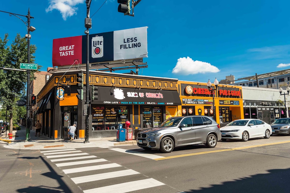Cheesie's Pub & Grub - Lakeview