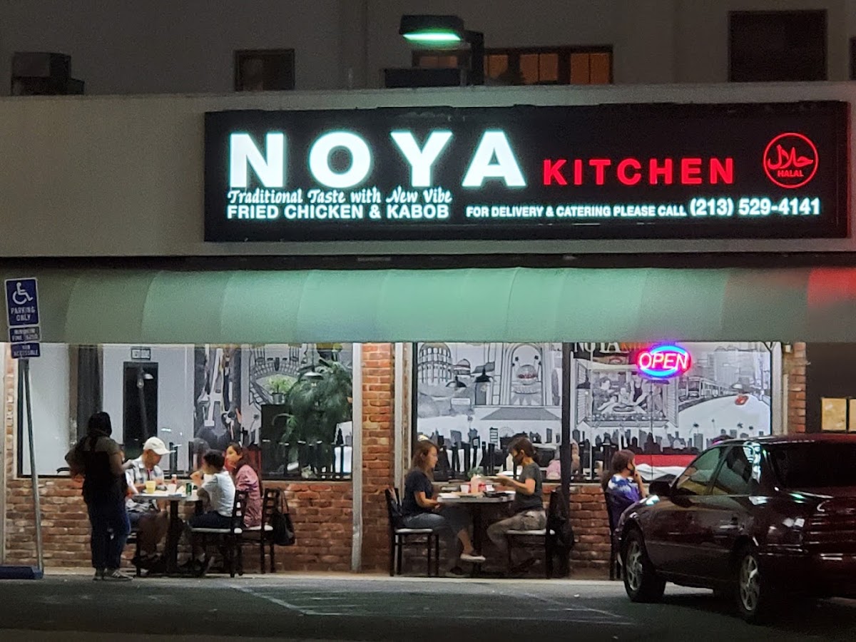 Noya Kitchen - Fried Chicken & Burgers