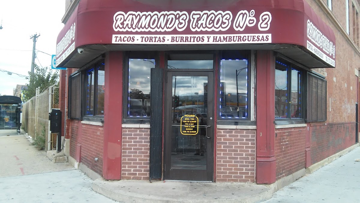 Raymond's Tacos on Damen