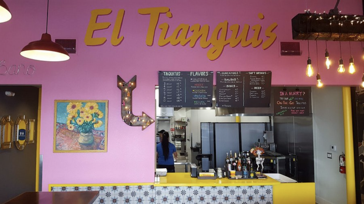 El Tianguis Rolled Taquitos