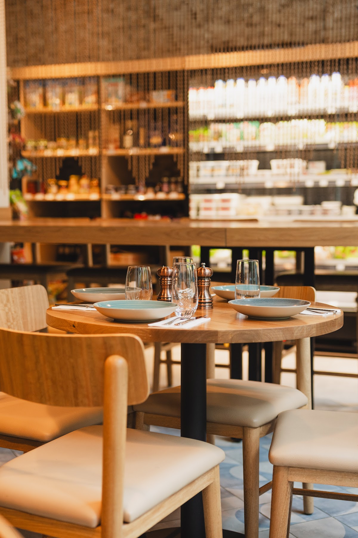 LAVKA Gourmet Cafe