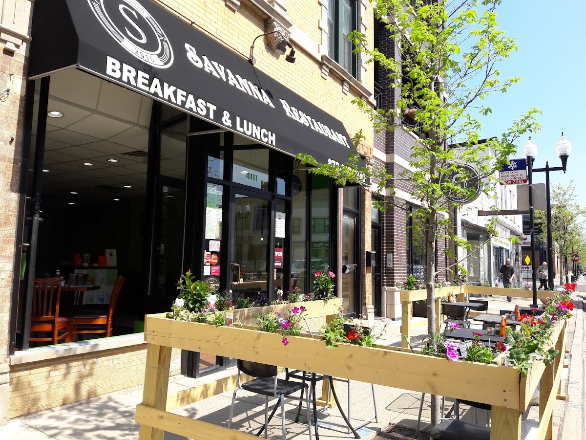 Savanna Breakfast & Lunch Northcenter