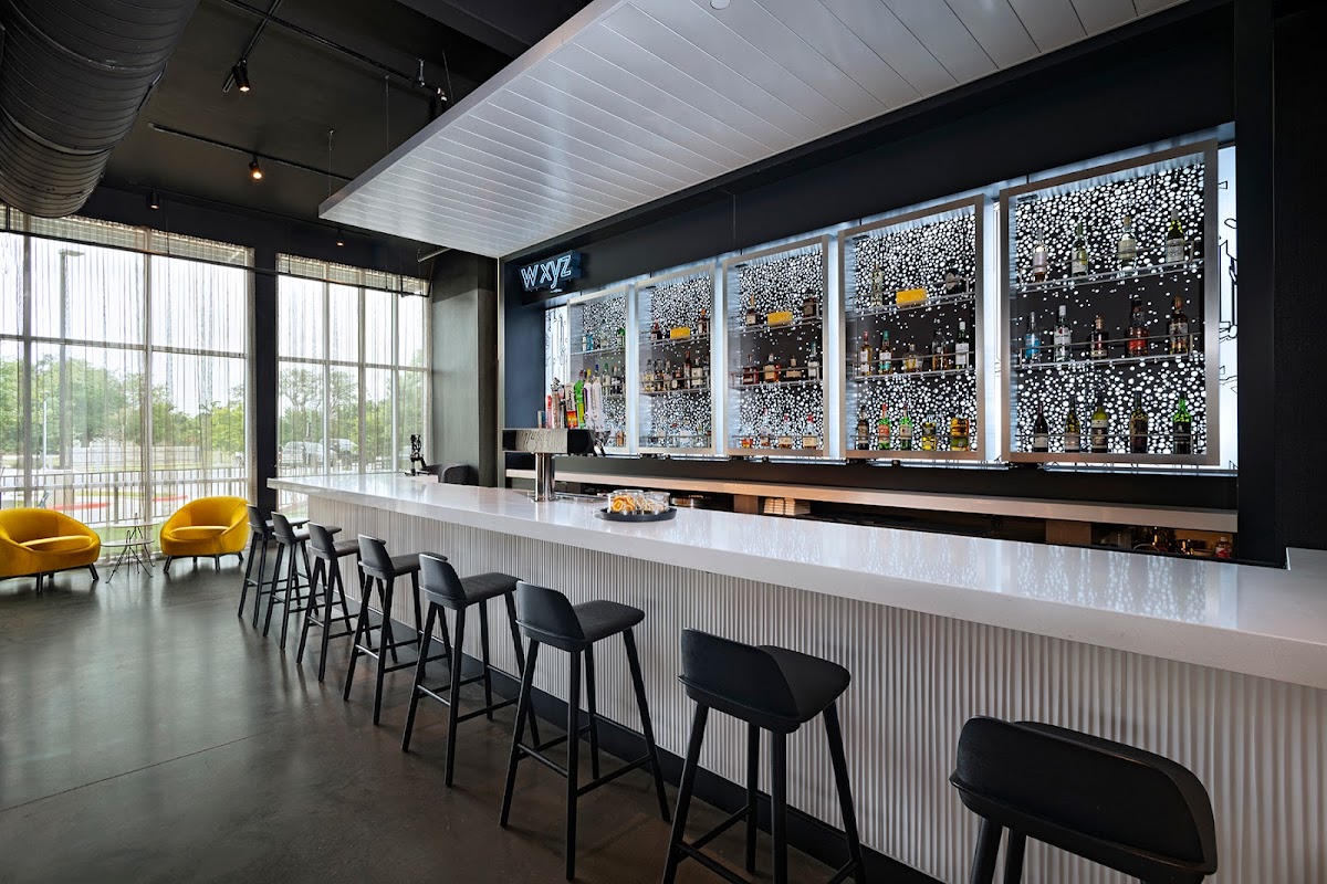 W XYZ Bar & Lounge