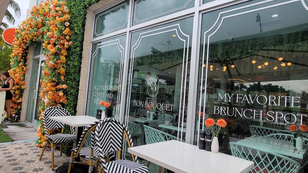 Bon Bouquet Cafe
