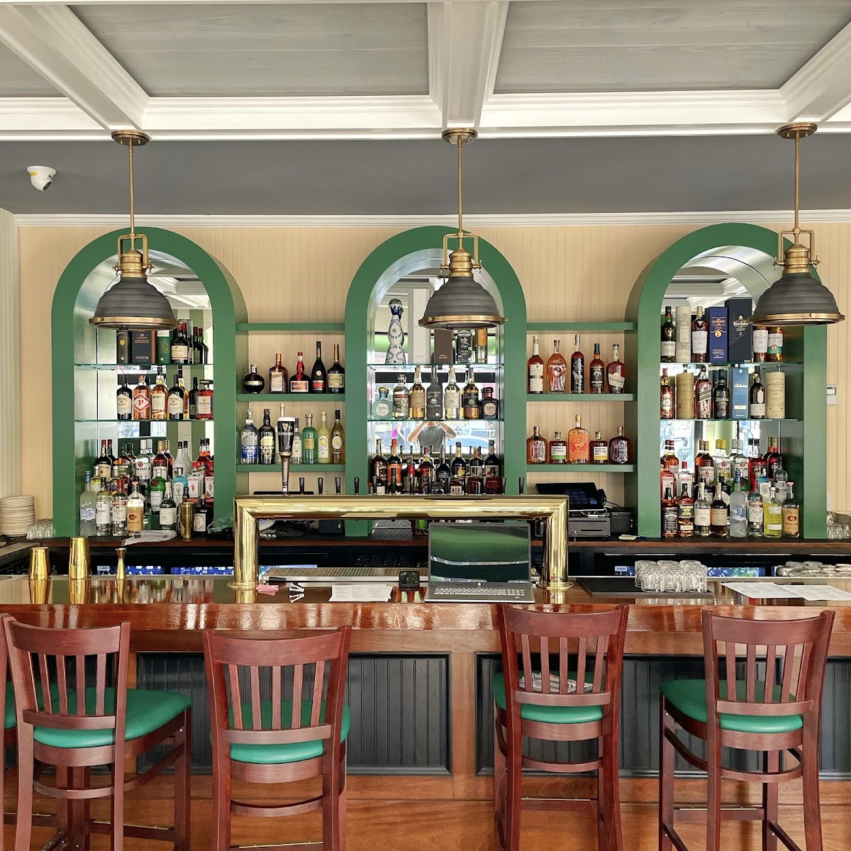 The Laurels Cafe and Bar