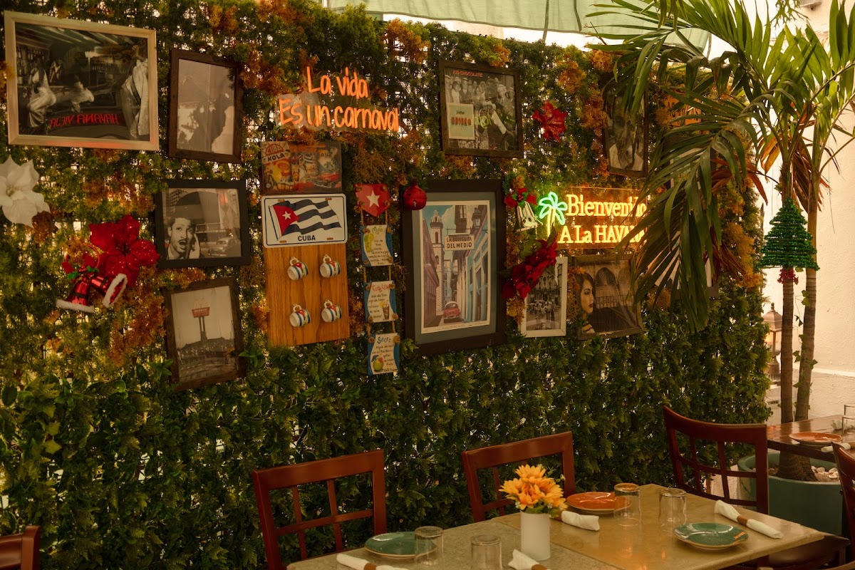 Havana Vieja | Latin Restaurant Miami Beach