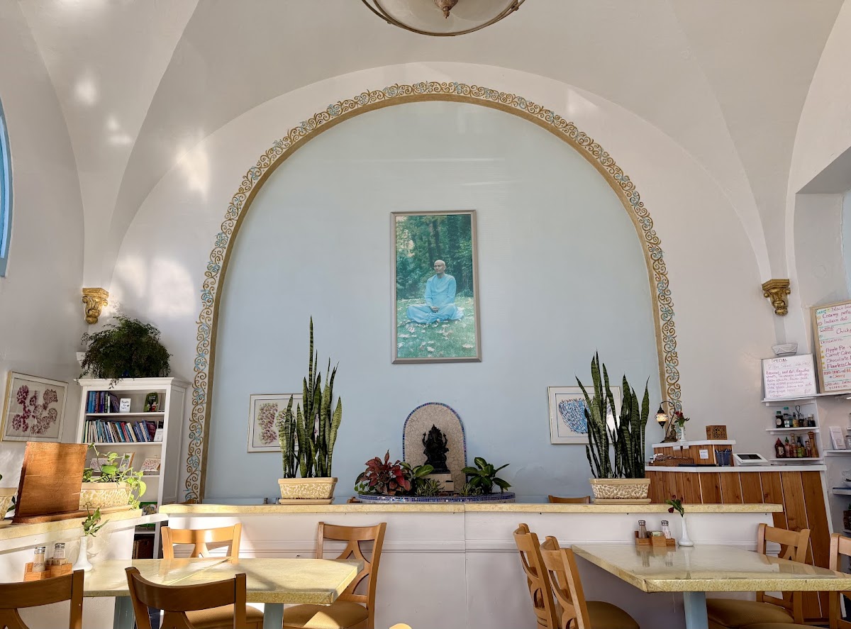 Jyoti-Bihanga Vegan & Vegetarian Restaurant