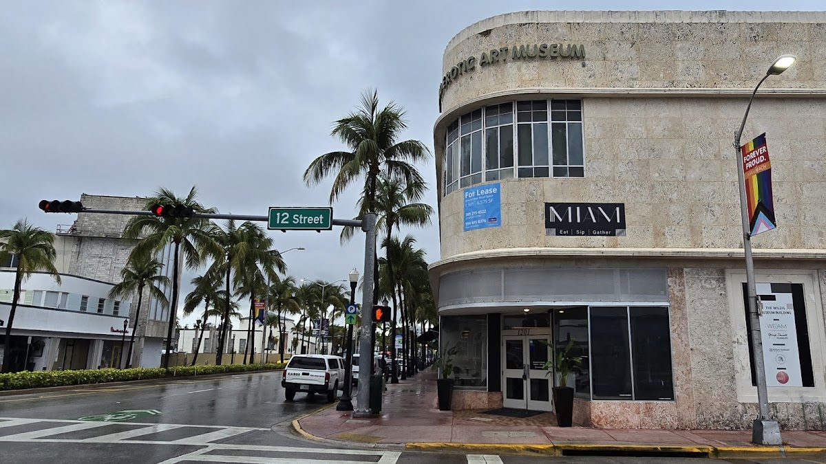 MIAM CAFE - MIAMI BEACH